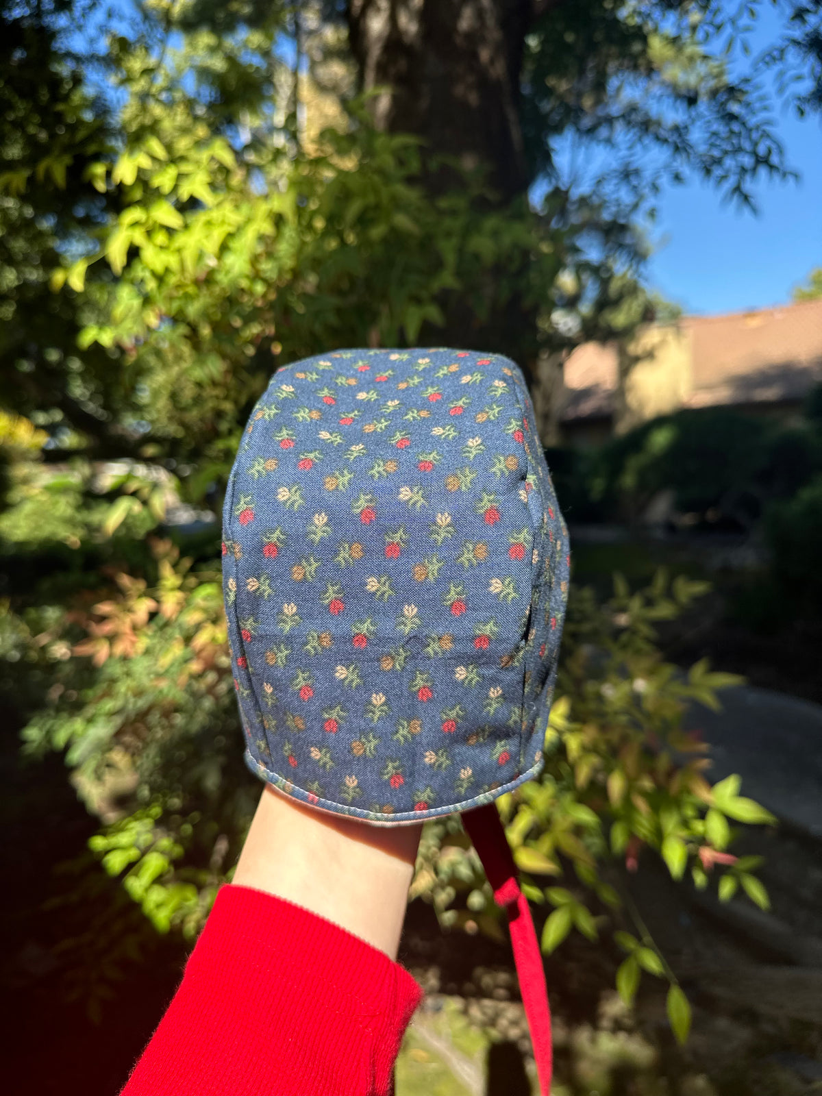Dainty Festive Baby Bonnet 6-12 months